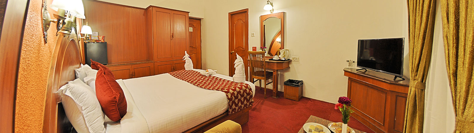 luxury hotels  